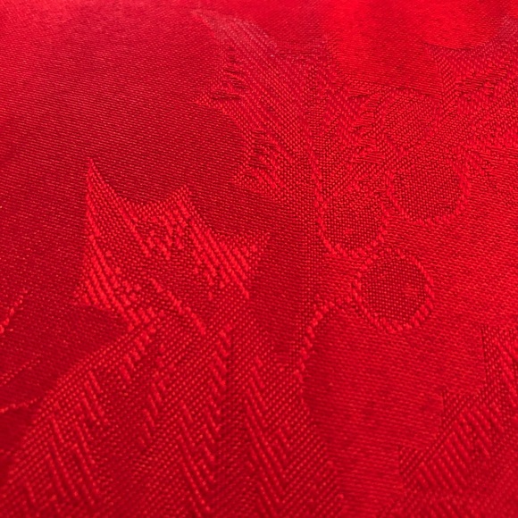 🎄NEW🎄Essential Home Damask Burgundy Tablecloth - Picture 3 of 5